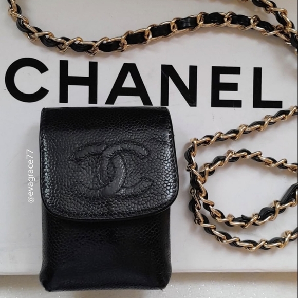 CHANEL Handbags - Chanel Caviar Leather Accessory Pouch (authentic vintage)